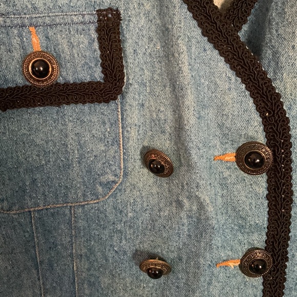 💗Detailed denim Jean jacket - Picture 2 of 5